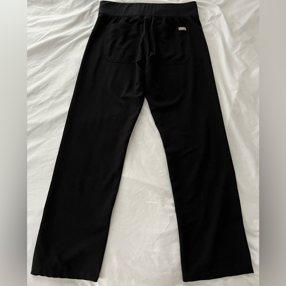 Figs High Waisted Livingston™ Basic Scrub Pants Extra-small, Petite - Picture 4 of 5